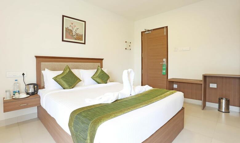 Hotel Rishi Gardens