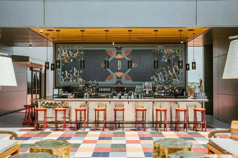 Bobby Hotel