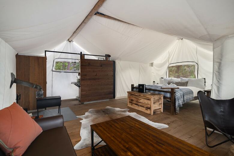 Under Canvas Mount Rushmore