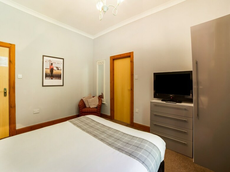 Hotel Oyo Chandlers