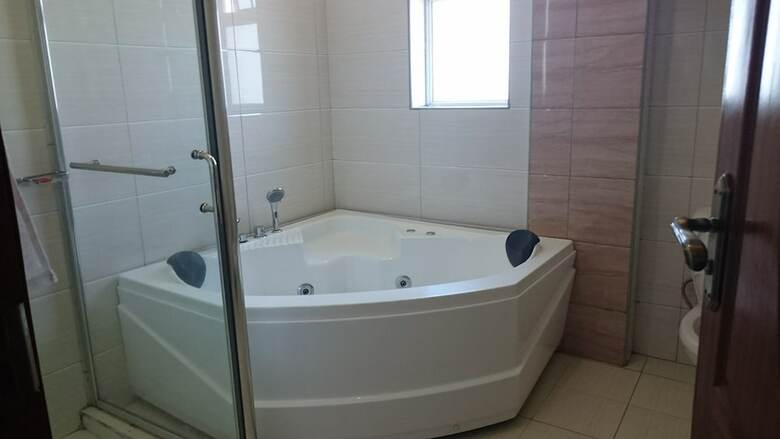 Tomax Apartments Brooks