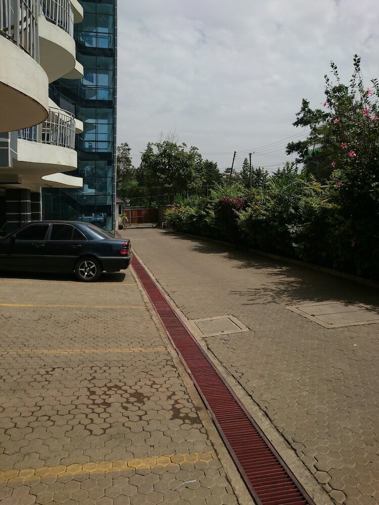 Tomax Apartments Brooks