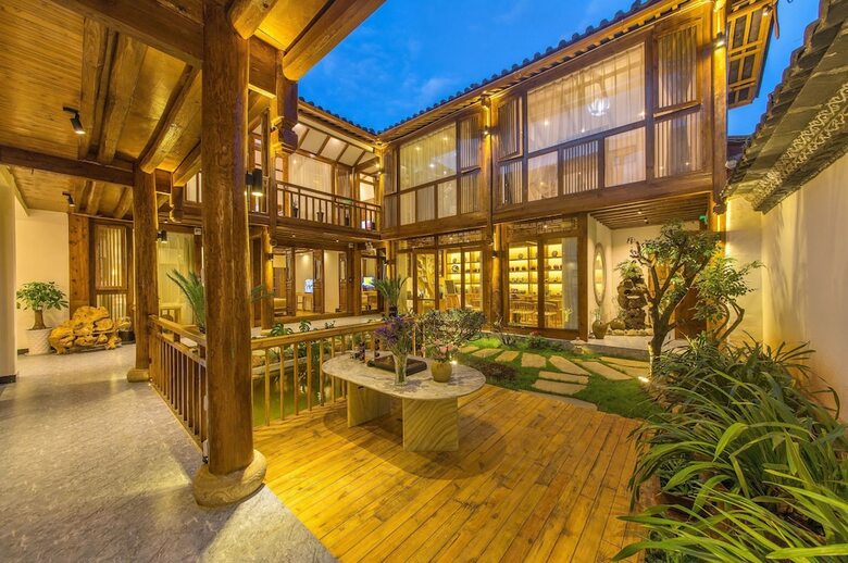 Posada Lijiang Village House