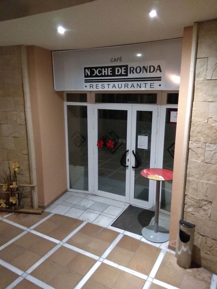 Aparthotel Noche De Ronda