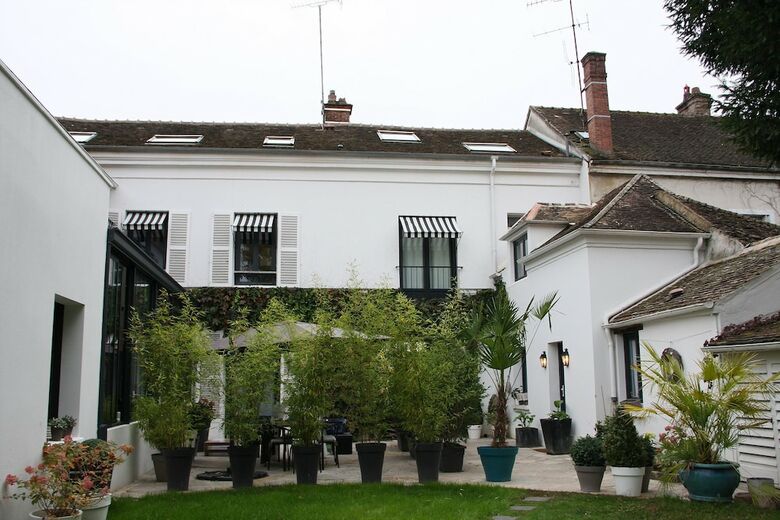 Hotel Le Clos Saint Honor�