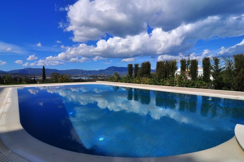 Luxury Villa In Corfu