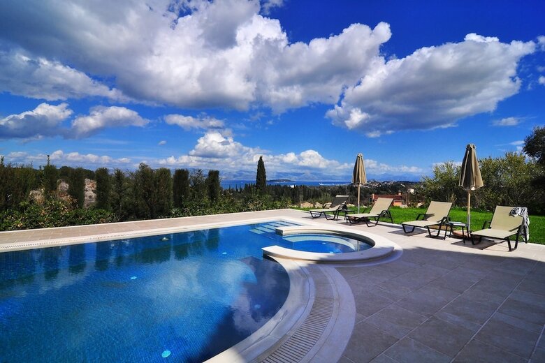 Luxury Villa In Corfu