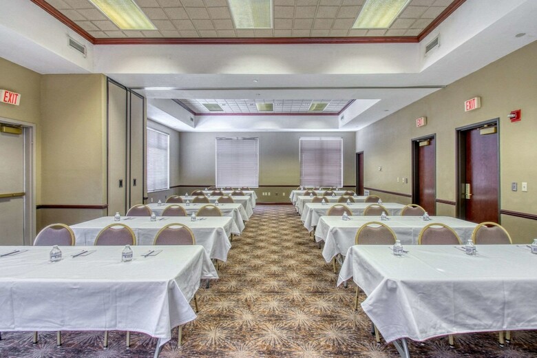 Hotel Comfort Suites Madison