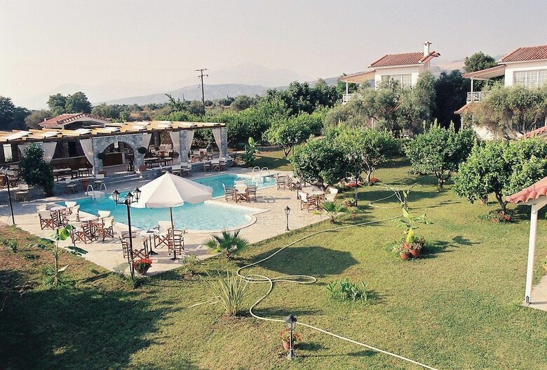 Apartamentos Nicolas Village Club