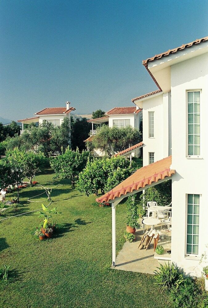 Apartamentos Nicolas Village Club