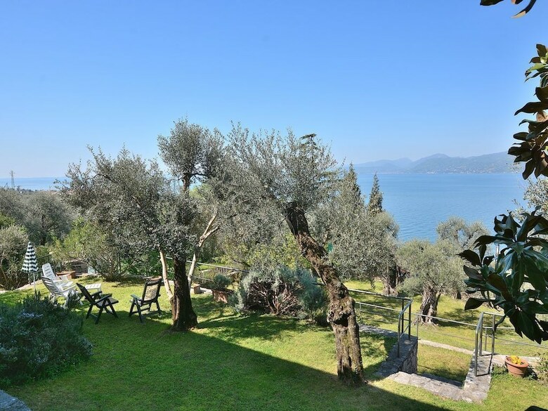 Villa Retr� Alle Rossone With Lake View