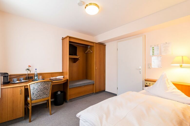 Hotel Sch�ne Aussicht