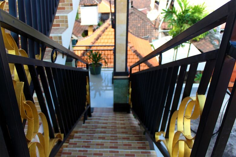 Hotel Cr Tris Rooms Seminyak