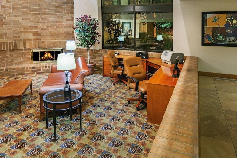 Hotel Americinn By Wyndham Omaha