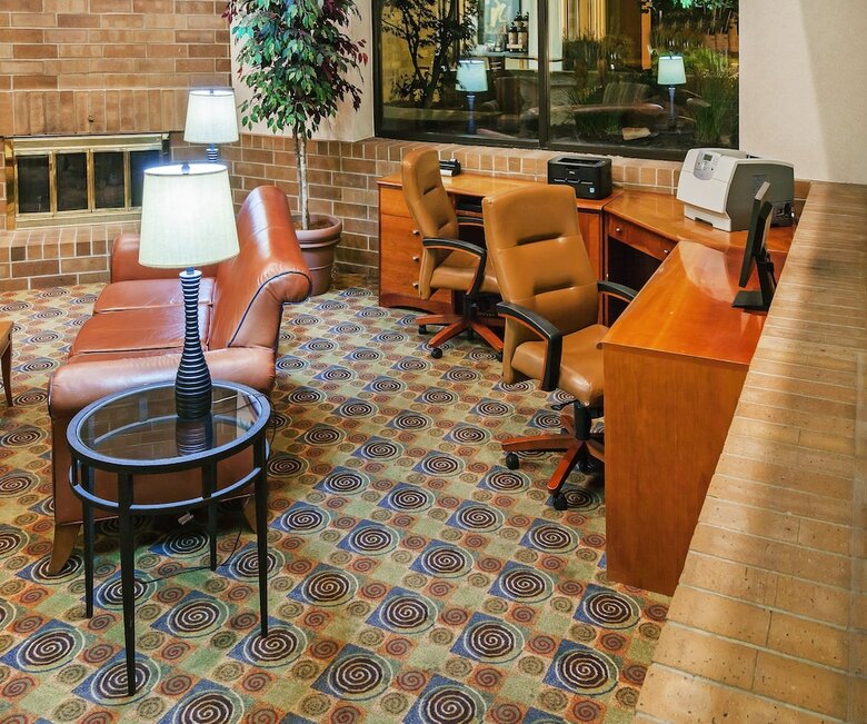 Hotel Americinn By Wyndham Omaha