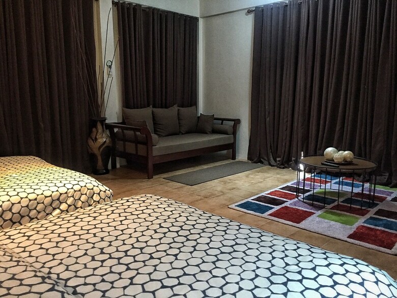 Hotel Aloe De Diniwid