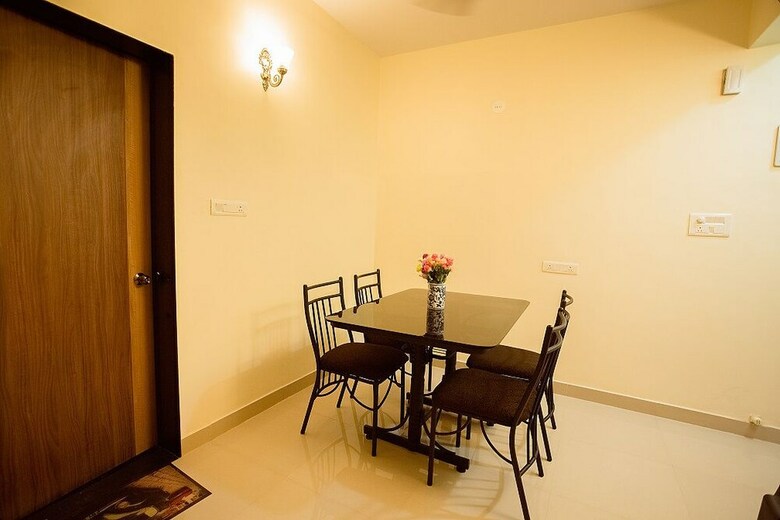 Hotel Candolim Grande