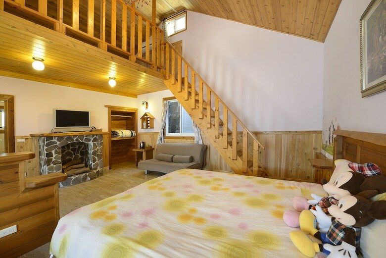 Bed & Breakfast Aurora Villa