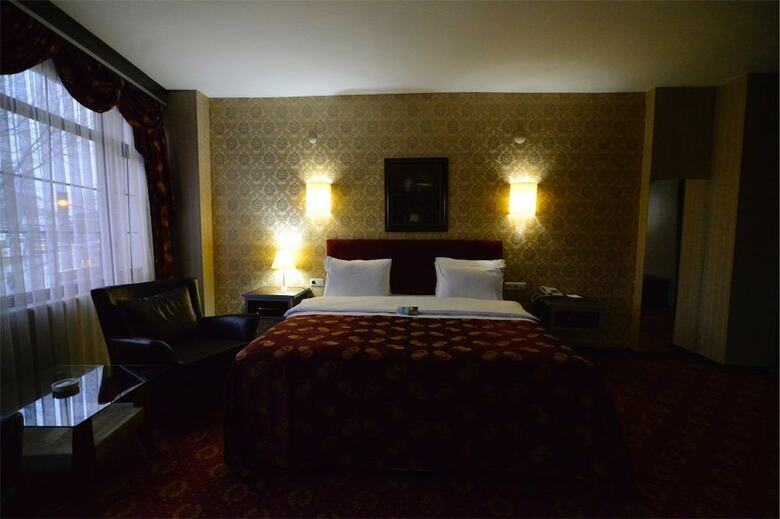 Hizel Hotel
