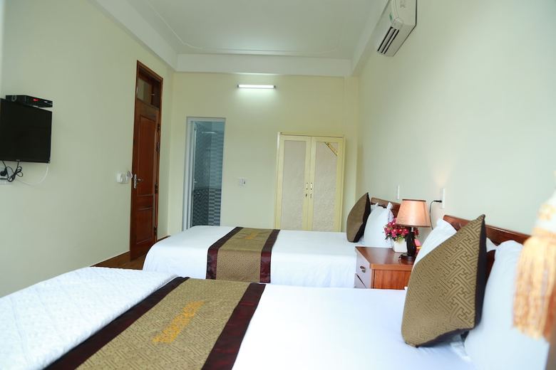 Gold Plus Hotel