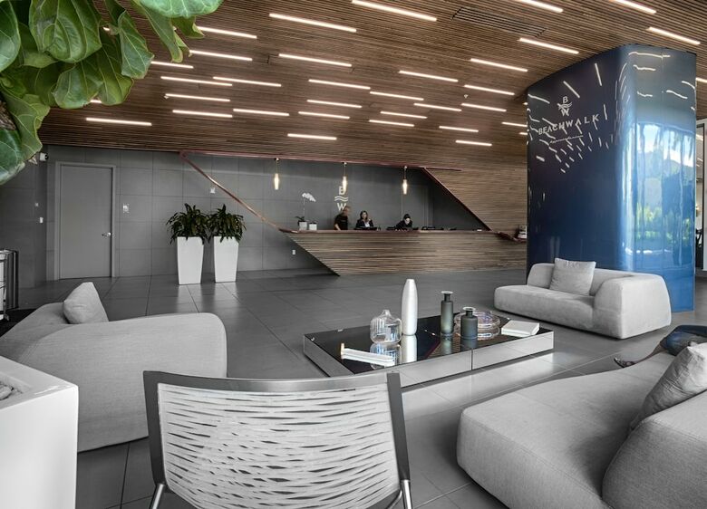 Private Residences At Beachwalk By Sofla Vacations