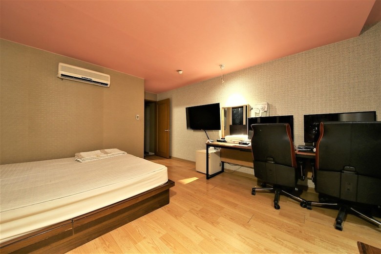Hotel Sasang J