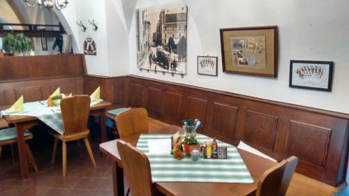 Hotel Pfaubr�u