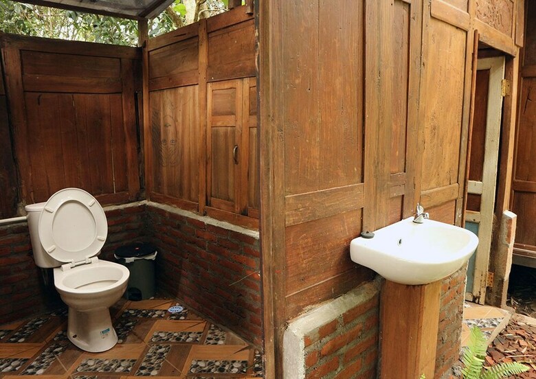 Hostal Omah Jegog Homestay