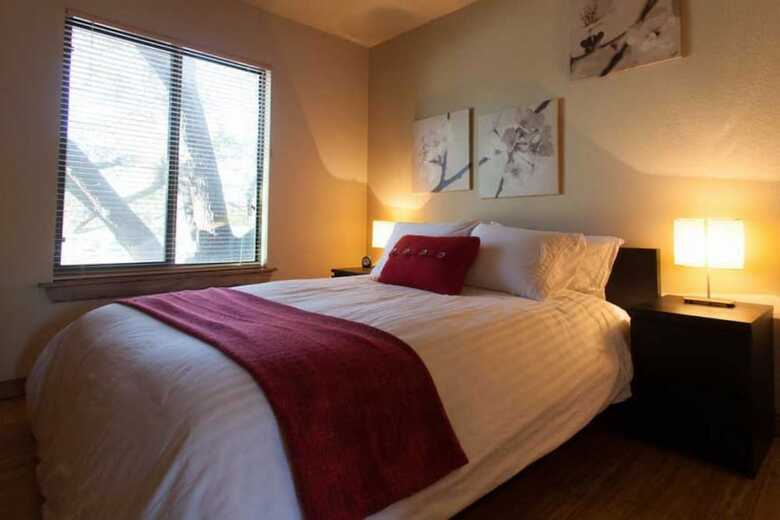 Apartamentos 1700 South 2nd
