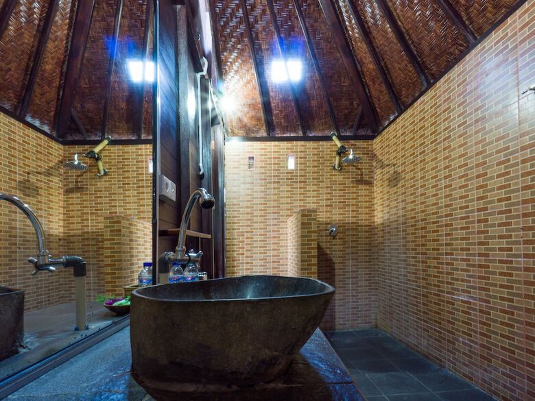 Bed & Breakfast Songlambung Beach Huts