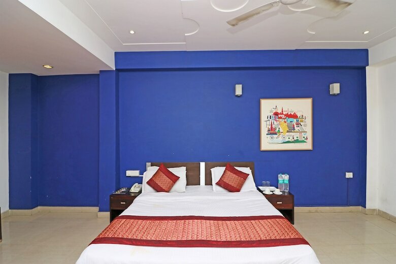 Hotel Era Residency
