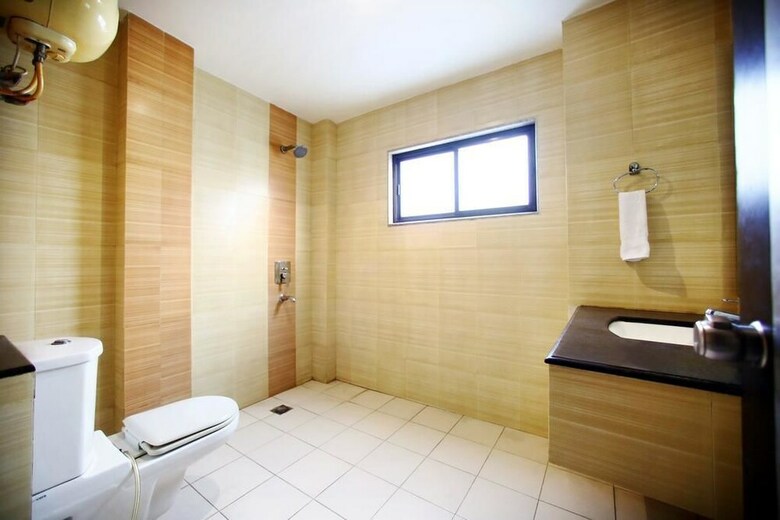 Hotel Era Residency