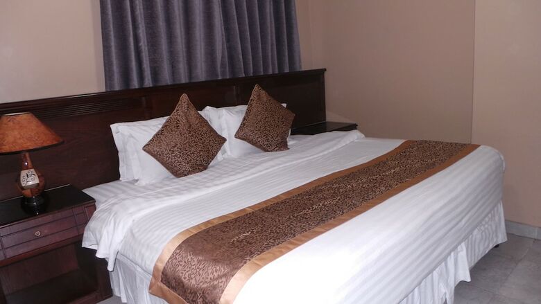 Aparthotel Massara House 3 For Singles