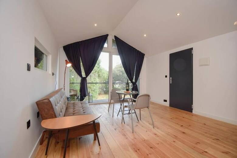Hostal F3 Guest House