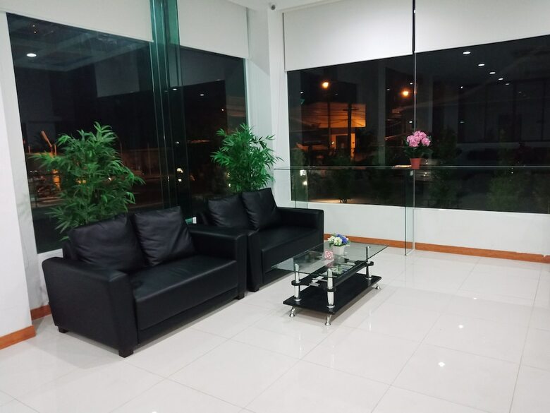 Blue Orchids Hotel