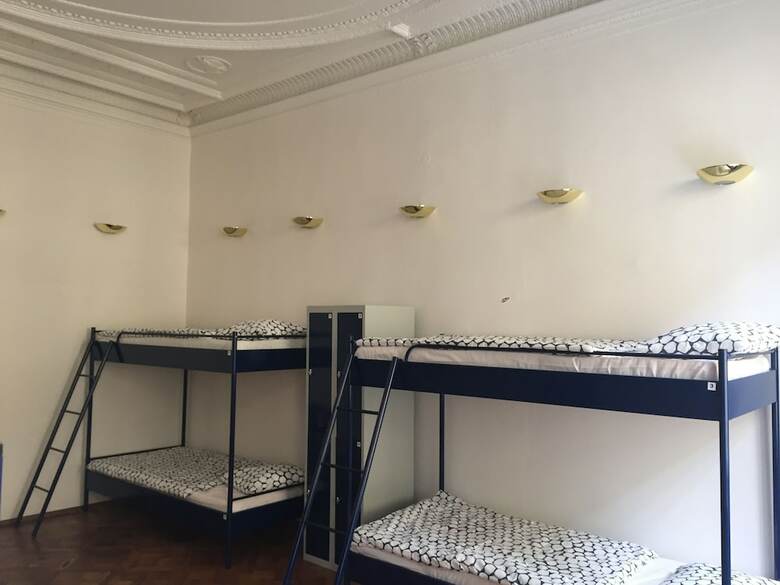 Hostal Cosmopole Hostel