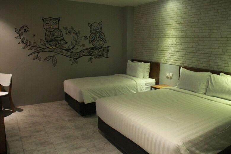 Posada Nite & Day Surabaya - Kedungdoro