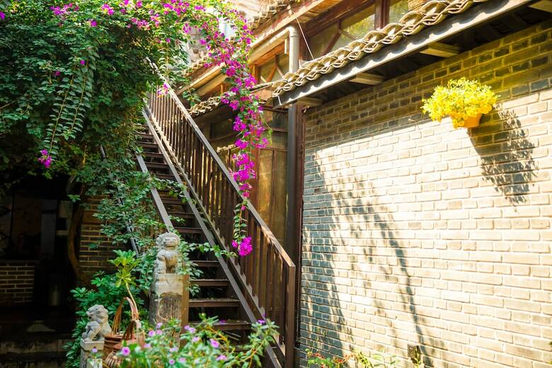 Hotel Yangshuo C.source West Street Residence