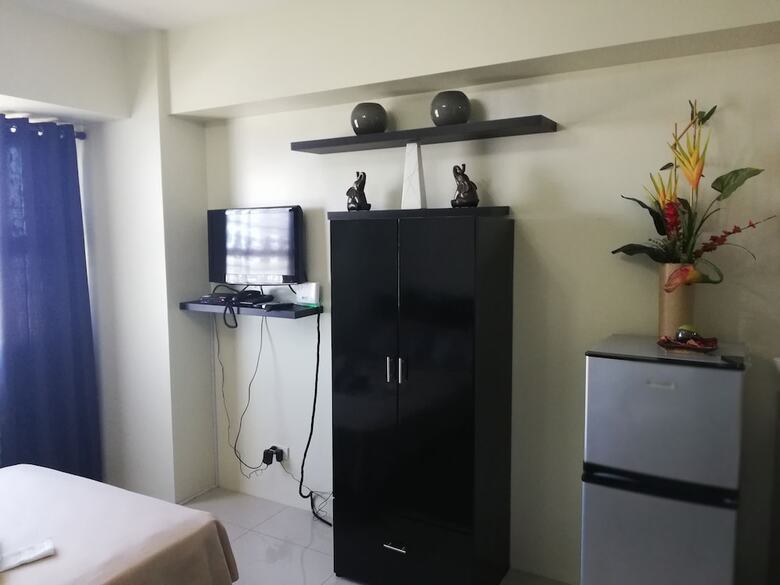 Ecj Cozy Studio Units At Horizons 101