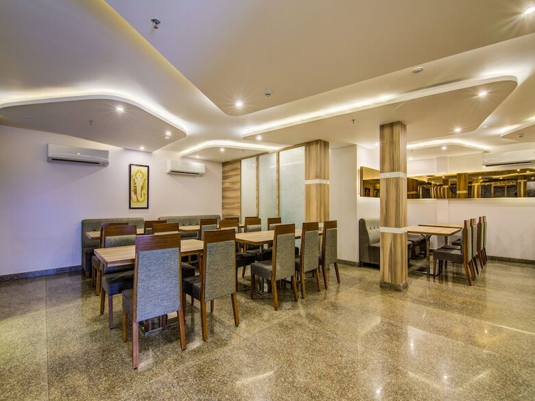 Hotel Oyo 10823 Pratibha Grand
