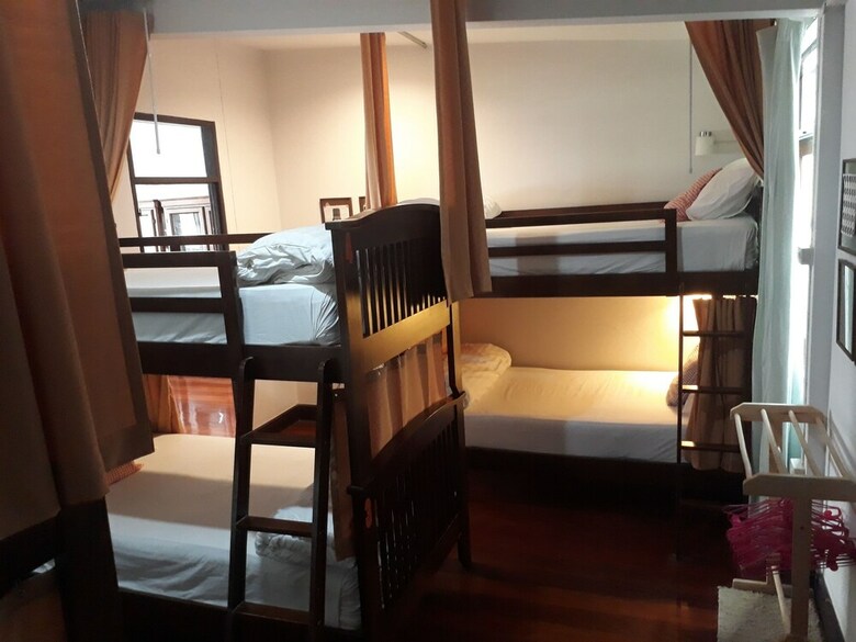 Hostal House23 Guesthouse - Hostel