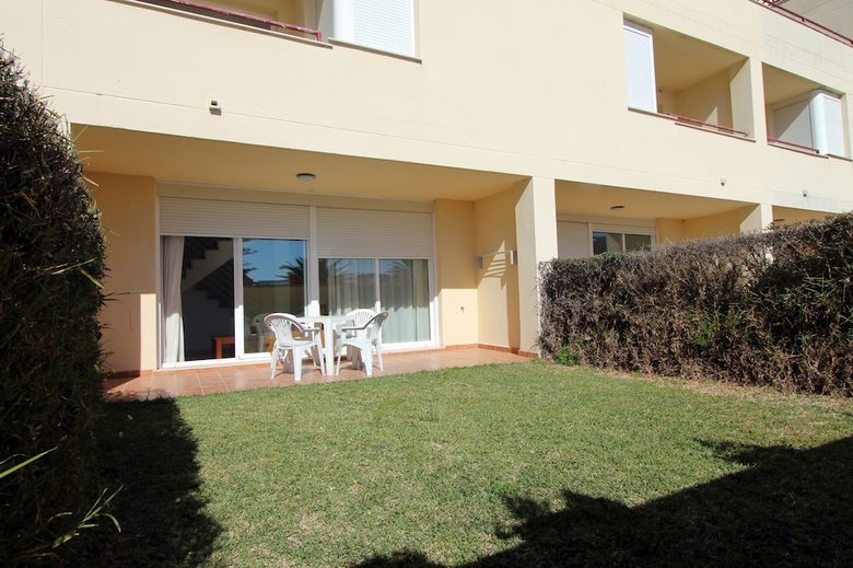 Apartamentos Ca�os Costa