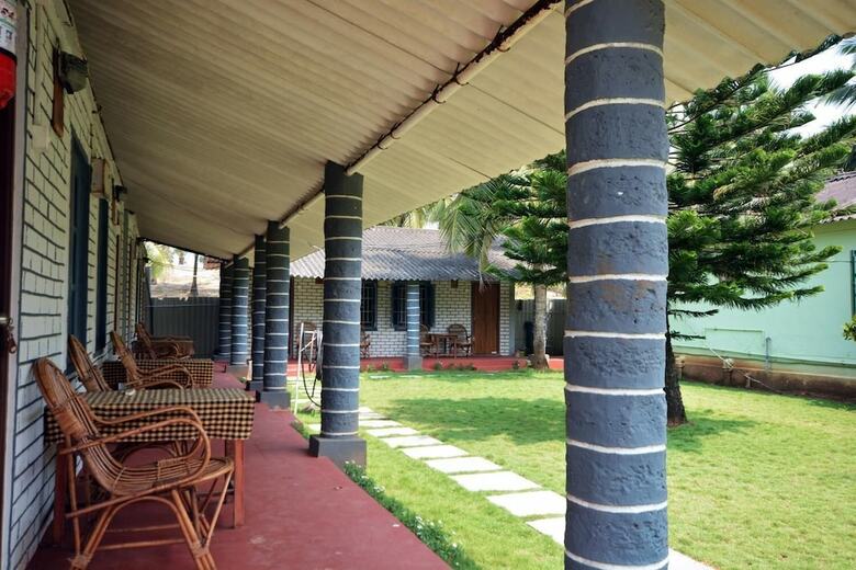 Hotel C'roque Beach Resort