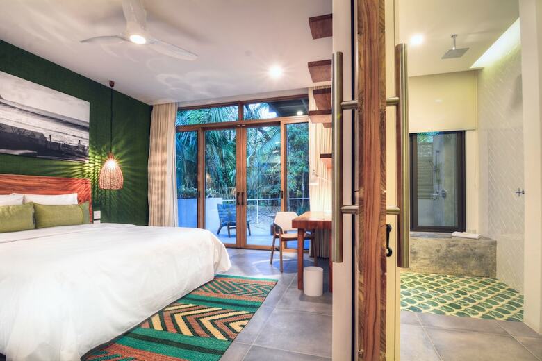 The Gilded Iguana Surf Hotel