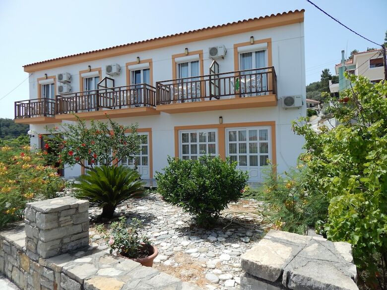 Hotel Pension Dina