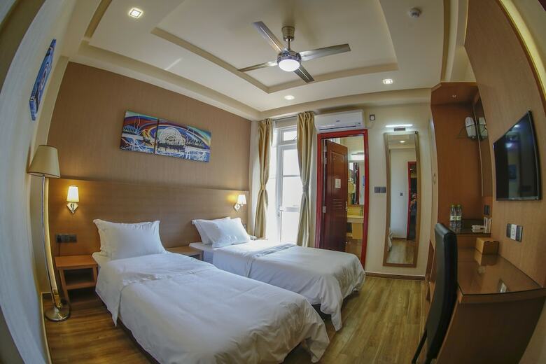 Hotel Three Inn