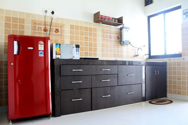 Modern Apartment With Terrace - Cm001