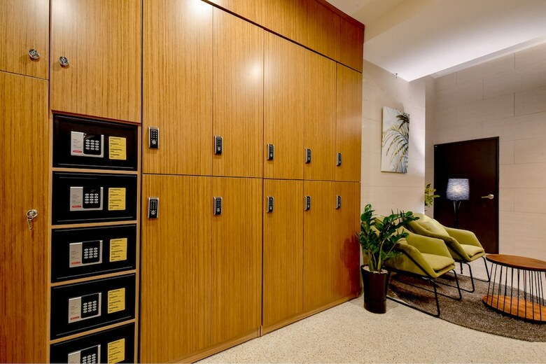Blanc Business Hotel