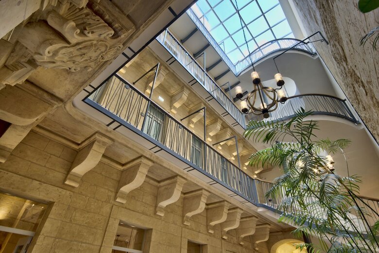 Hotel 66 Saint Pauls & Spa