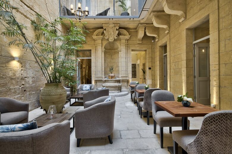 Hotel 66 Saint Pauls & Spa